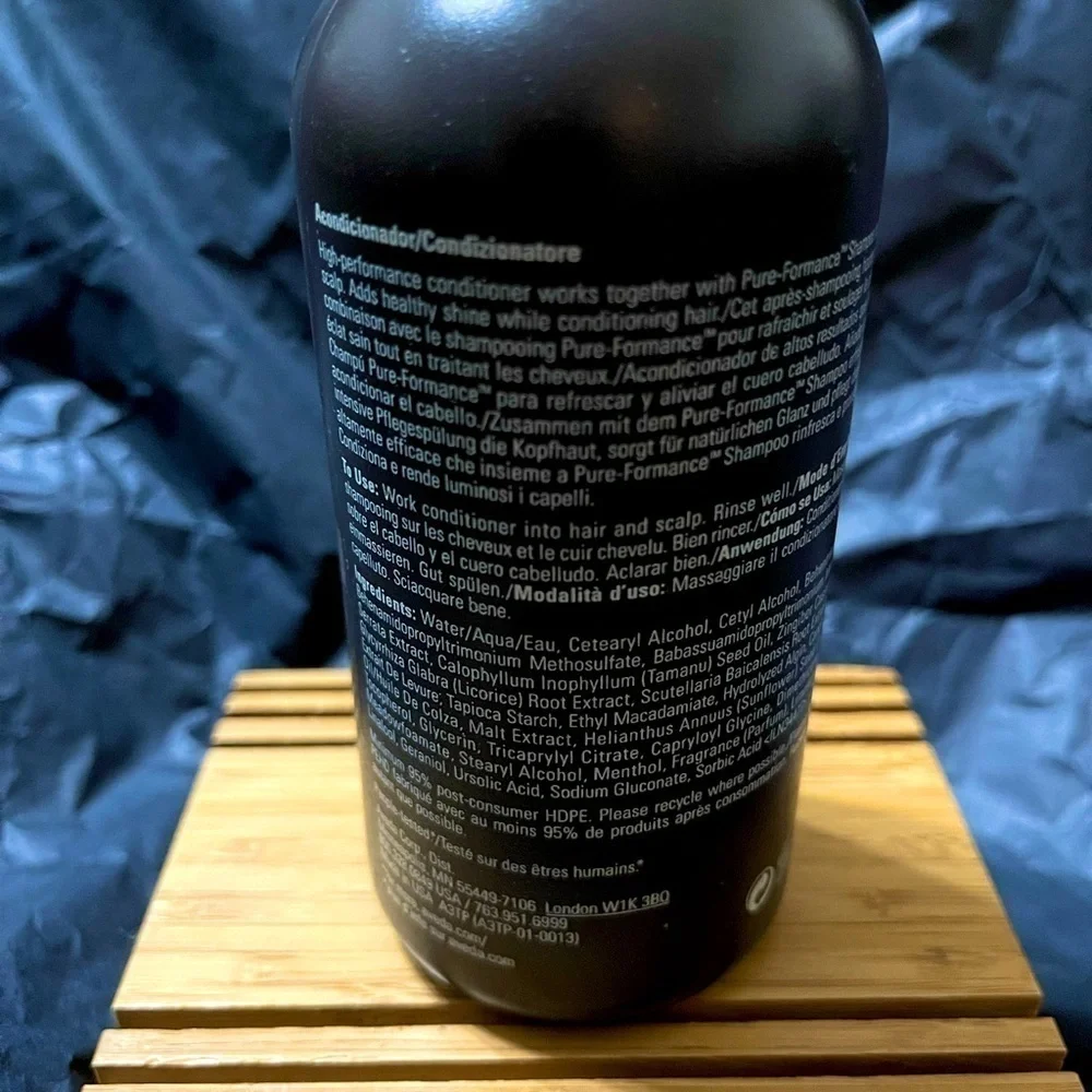 Aveda pure-formance conditioner. 300mil